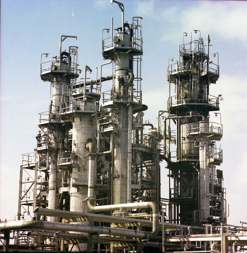 Oil plant